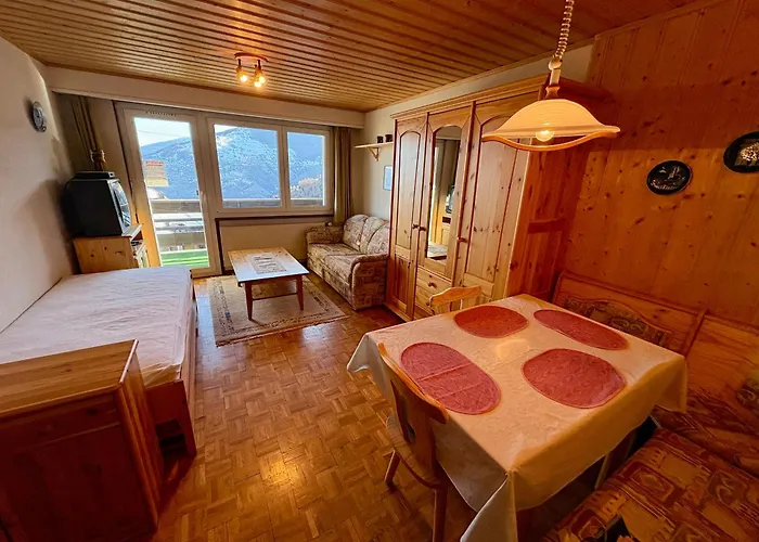 Valaisia 44a Apartamento *