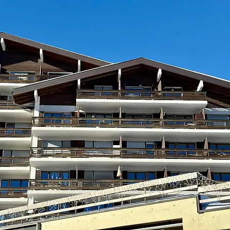 Lägenhet Valaisia 44a *